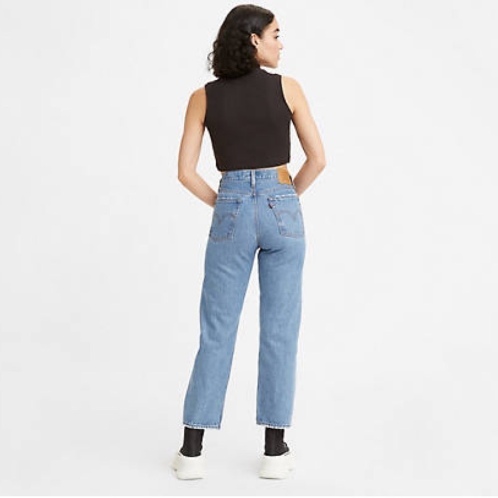 NWT Levi’s Wedgie Straight Leg High Waisted Denim Cropped Short Stretch Size 29 - Picture 4 of 14